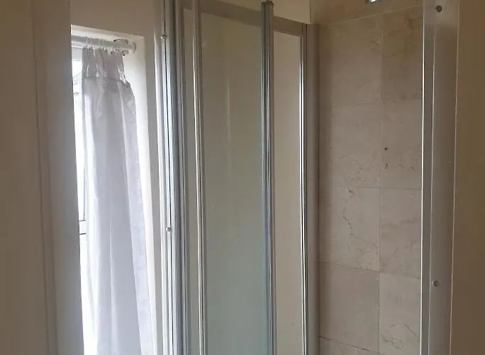 Avoca's Summer Nook גלוואיי